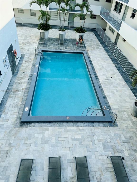 1610 Lenox Ave 412, Miami Beach, FL 33139