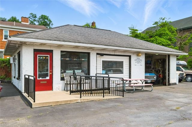 1001 5th Ave, New Brighton, PA 15066