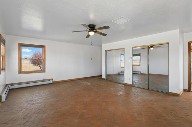 66 Manzano Drive, Los Lunas, NM 87031