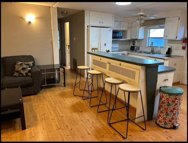 5271 77TH STREET N, St Petersburg, FL 33709