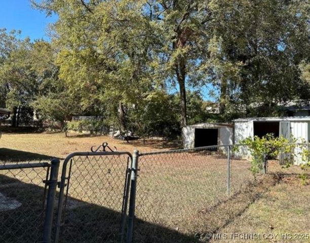 5616 Stonecreek, Durant, OK 74701