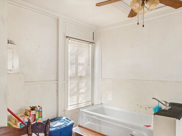 1745 Raintree Lake Cir, Big Sandy, TX 75755