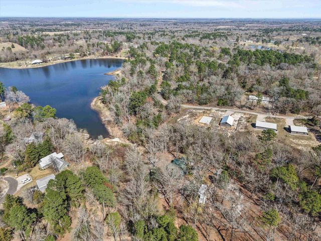 1745 Raintree Lake Cir, Big Sandy, TX 75755