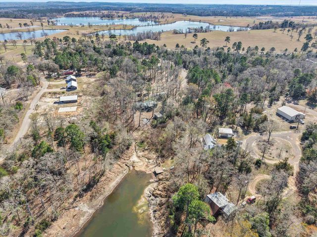 1745 Raintree Lake Cir, Big Sandy, TX 75755