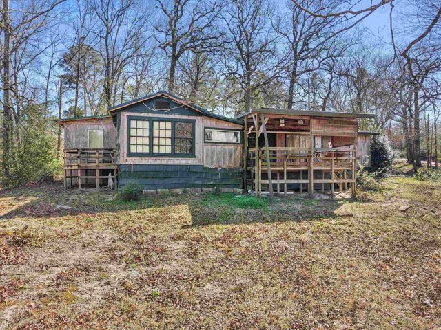 1745 Raintree Lake Cir, Big Sandy, TX 75755