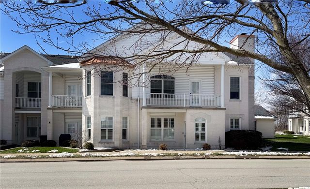 216 Adams Pointe Blvd 8, Adams Twp, PA 16046