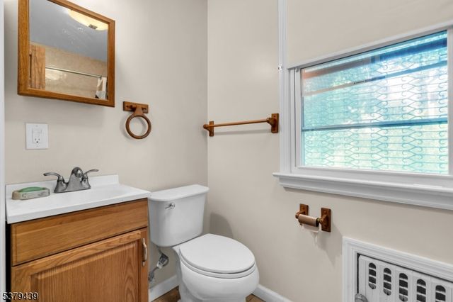 123 Steuben St, East Orange City, NJ 07018