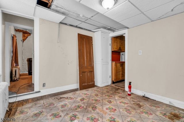 123 Steuben St, East Orange City, NJ 07018
