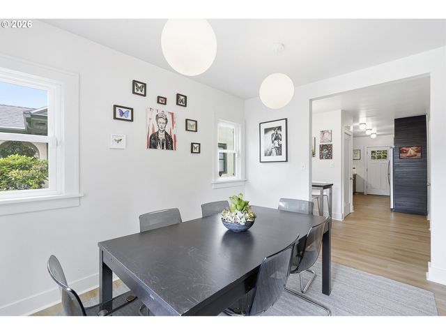 4135 Ne MULTNOMAH St, Portland, OR 97232