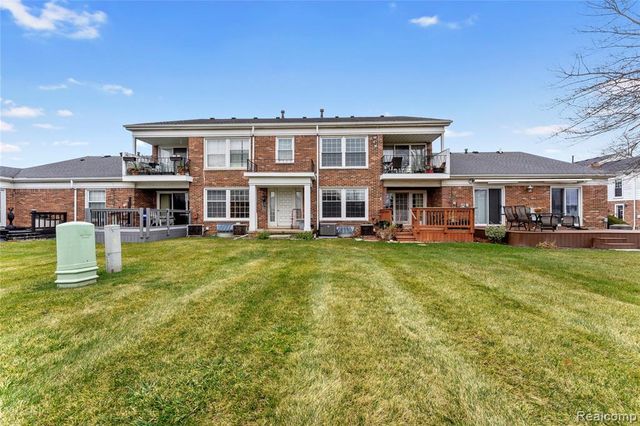 4655 Leisure Lane 48, Trenton, MI 48183