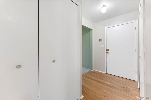 4655 Leisure Lane 48, Trenton, MI 48183