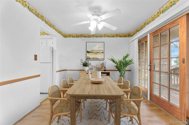 4655 Leisure Lane 48, Trenton, MI 48183