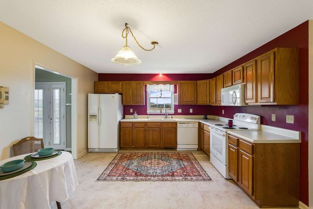 49 JOHNS VALLEY DR, Fishersville, VA 22939