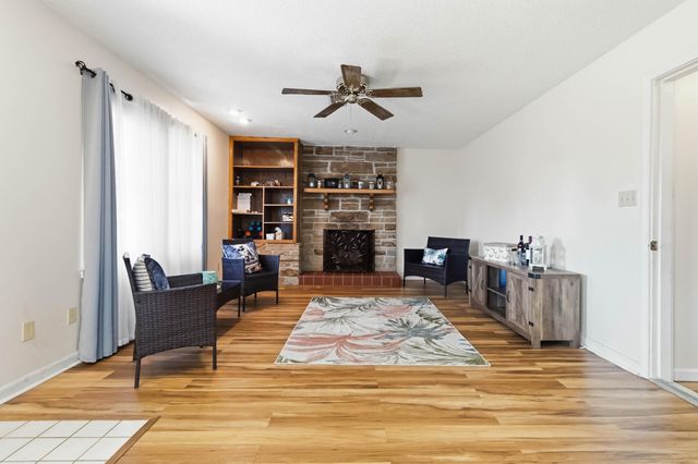 233 Mimosa Avenue, Somerset, KY 42503