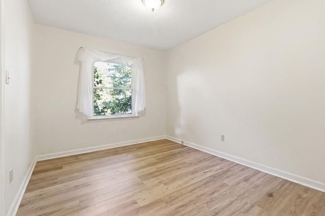 233 Mimosa Avenue, Somerset, KY 42503