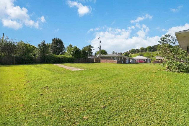 233 Mimosa Avenue, Somerset, KY 42503