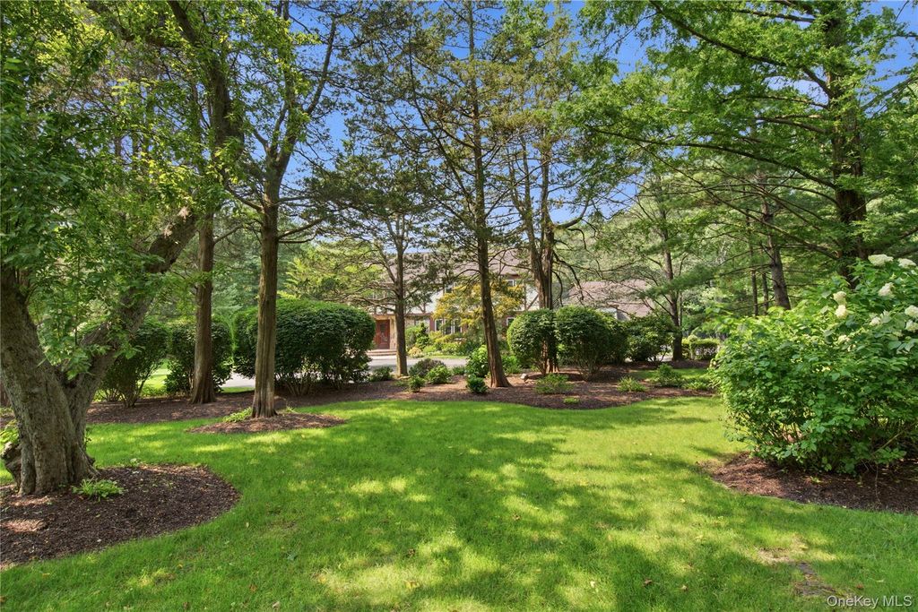 27 Amber Lane, Oyster Bay Cove, NY 11771 — photo 3