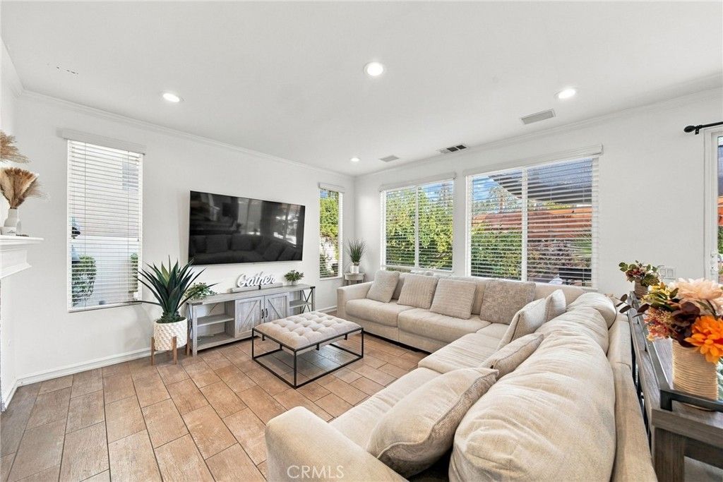 17511 Poplar Point, Canyon Country, CA 91387 — photo 5