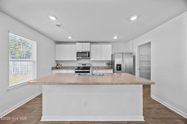 756 Buckeye Road NE, Leland, NC 28451