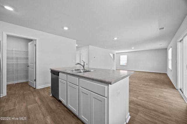 756 Buckeye Road NE, Leland, NC 28451