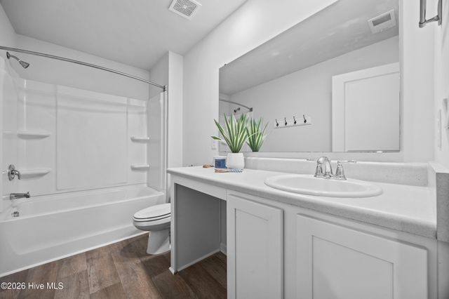 756 Buckeye Road NE, Leland, NC 28451