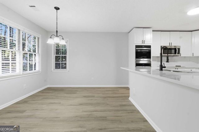 2110 Meadow View Court, Grayson, GA 30017