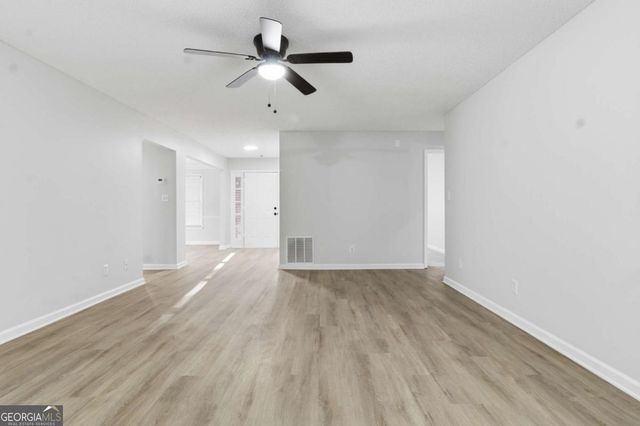 2110 Meadow View Court, Grayson, GA 30017