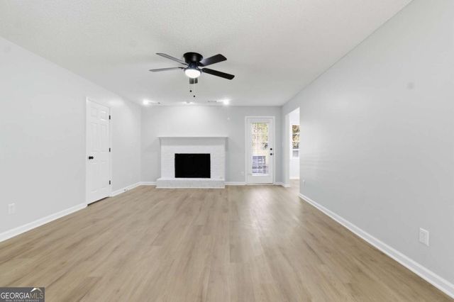 2110 Meadow View Court, Grayson, GA 30017