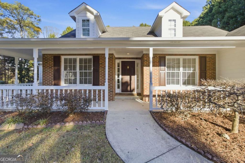 2110 Meadow View Court, Grayson, GA 30017