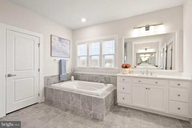 15809 DELANEY CHASE WAY, Centreville, VA 20120