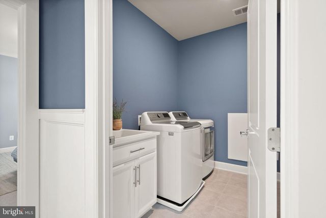 15809 DELANEY CHASE WAY, Centreville, VA 20120