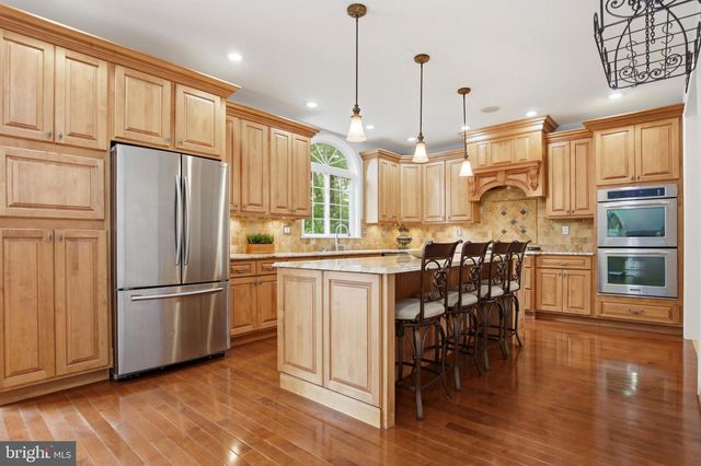 206 MEETINGHOUSE LN, Phoenixville, PA 19460