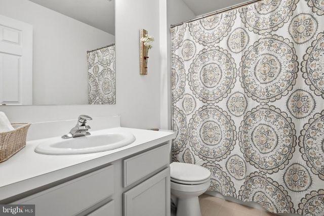 206 MEETINGHOUSE LN, Phoenixville, PA 19460