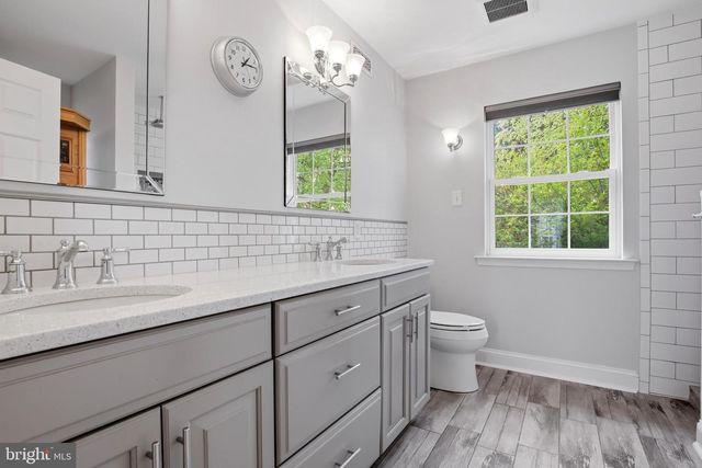 206 MEETINGHOUSE LN, Phoenixville, PA 19460