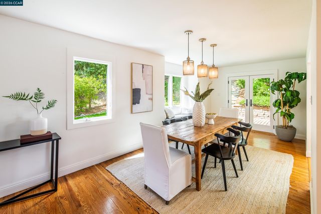 3348 Walnut Ln, Lafayette, CA 94549