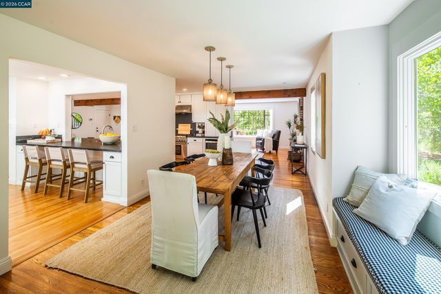 3348 Walnut Ln, Lafayette, CA 94549