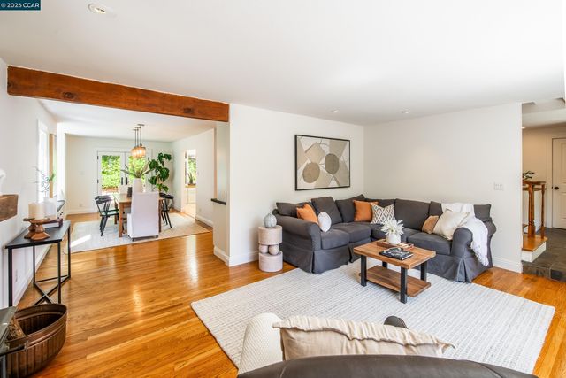 3348 Walnut Ln, Lafayette, CA 94549