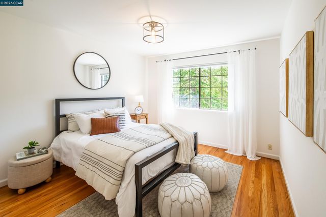 3348 Walnut Ln, Lafayette, CA 94549