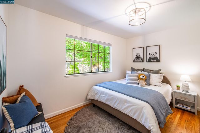 3348 Walnut Ln, Lafayette, CA 94549