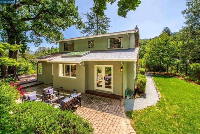 3348 Walnut Ln, Lafayette, CA 94549