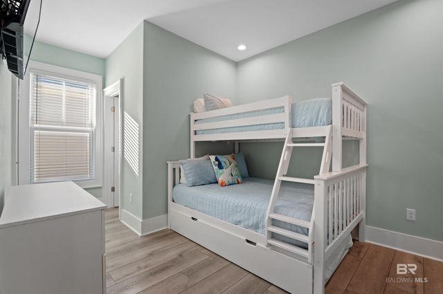 1592 W Beach Boulevard Q, Gulf Shores, AL 36542