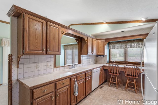 500 W Main Avenue 1, Zeeland, MI 49464