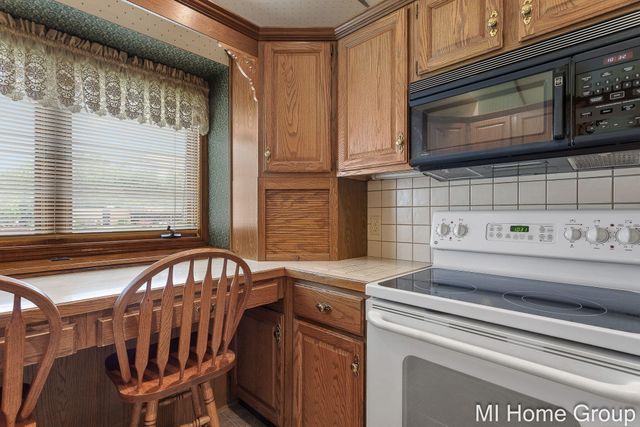 500 W Main Avenue 1, Zeeland, MI 49464