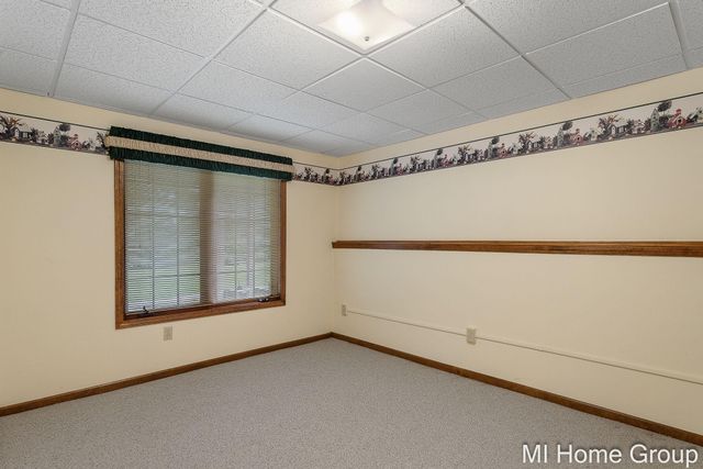 500 W Main Avenue 1, Zeeland, MI 49464