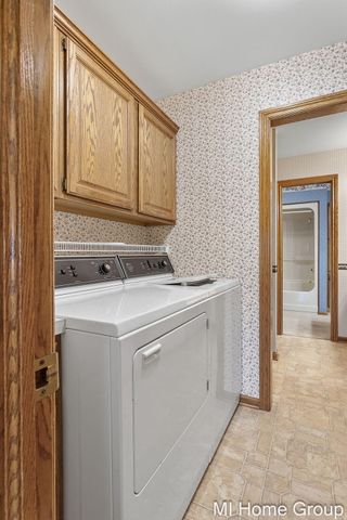 500 W Main Avenue 1, Zeeland, MI 49464