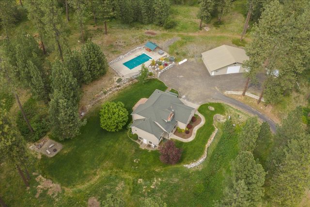 12421 E Mt Spokane Park Dr, Mead, WA 99021