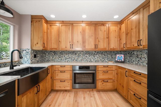 12421 E Mt Spokane Park Dr, Mead, WA 99021