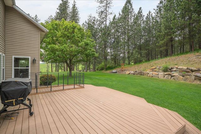 12421 E Mt Spokane Park Dr, Mead, WA 99021