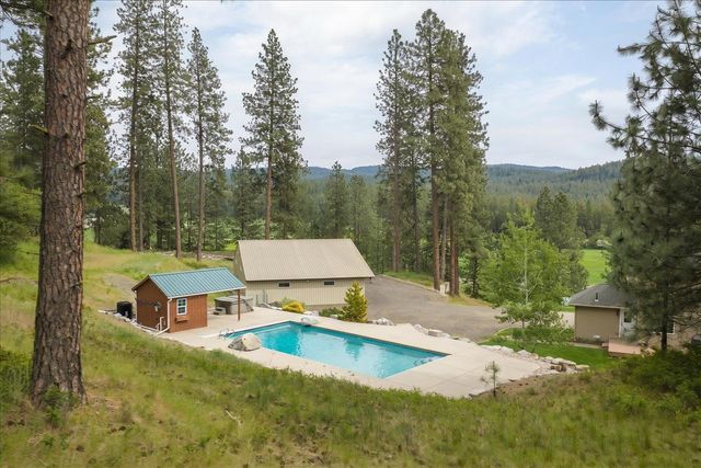 12421 E Mt Spokane Park Dr, Mead, WA 99021