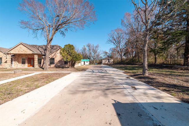 234 E Fork Road, Sunnyvale, TX 75182